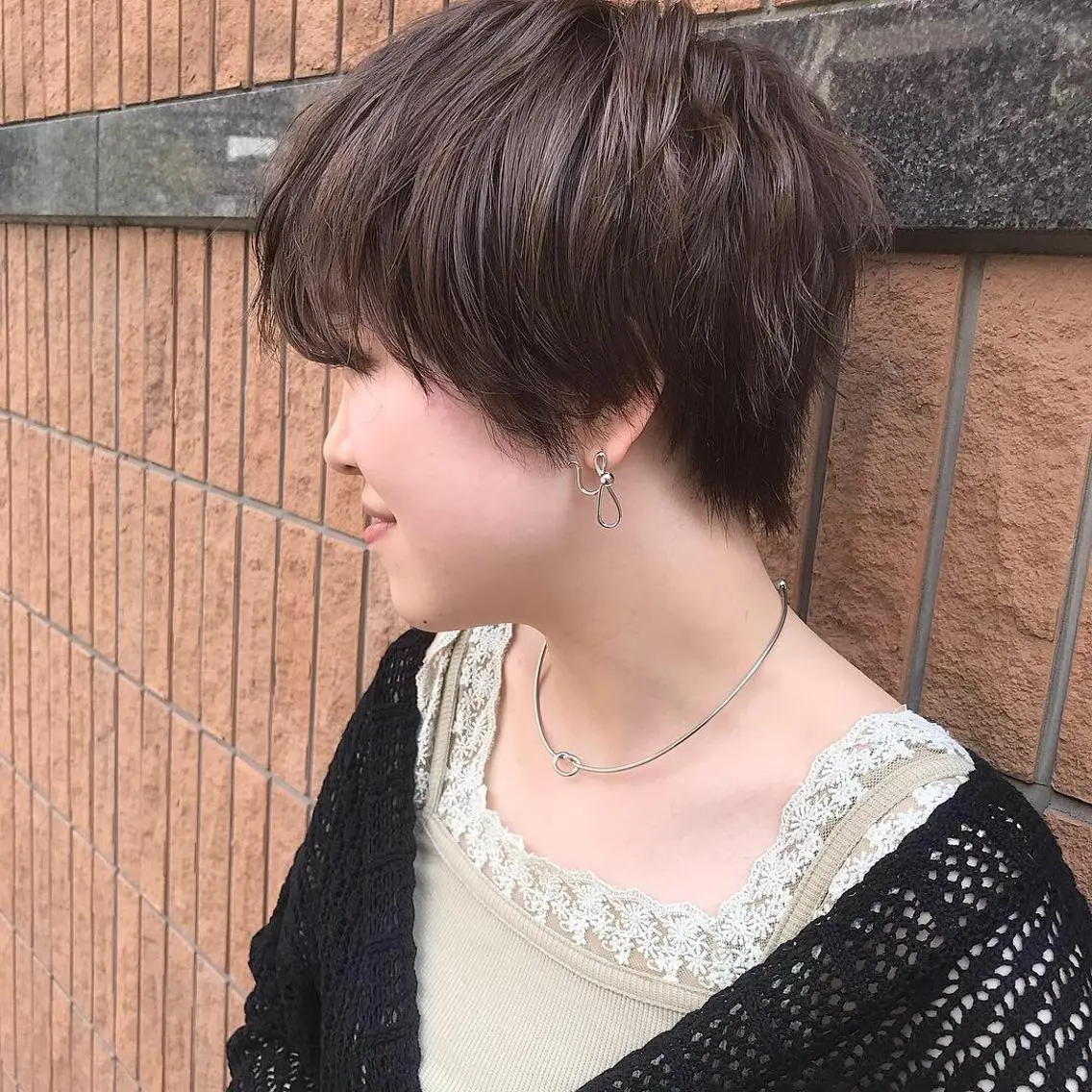 ショート カラー ベージュカラー 透明感カラー ダブルカラー ラベンダーカラー ラベンダーベージュ ヘアカラー トリートメント レイヤー/顔周り /AKARIのヘアスタイル