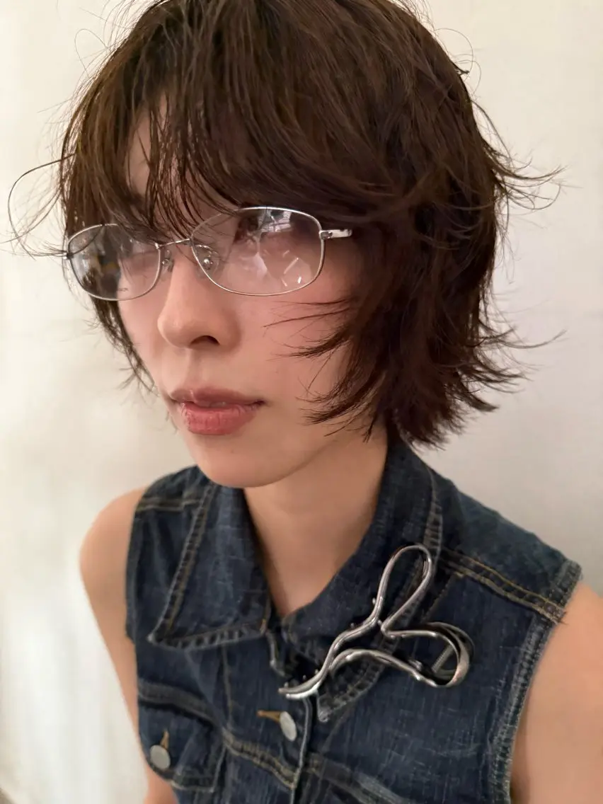 ショート ハイレイヤー レイヤーカット カット ヘアカラー トリートメント レイヤーカット\ウル フ chinatsuのヘアスタイル