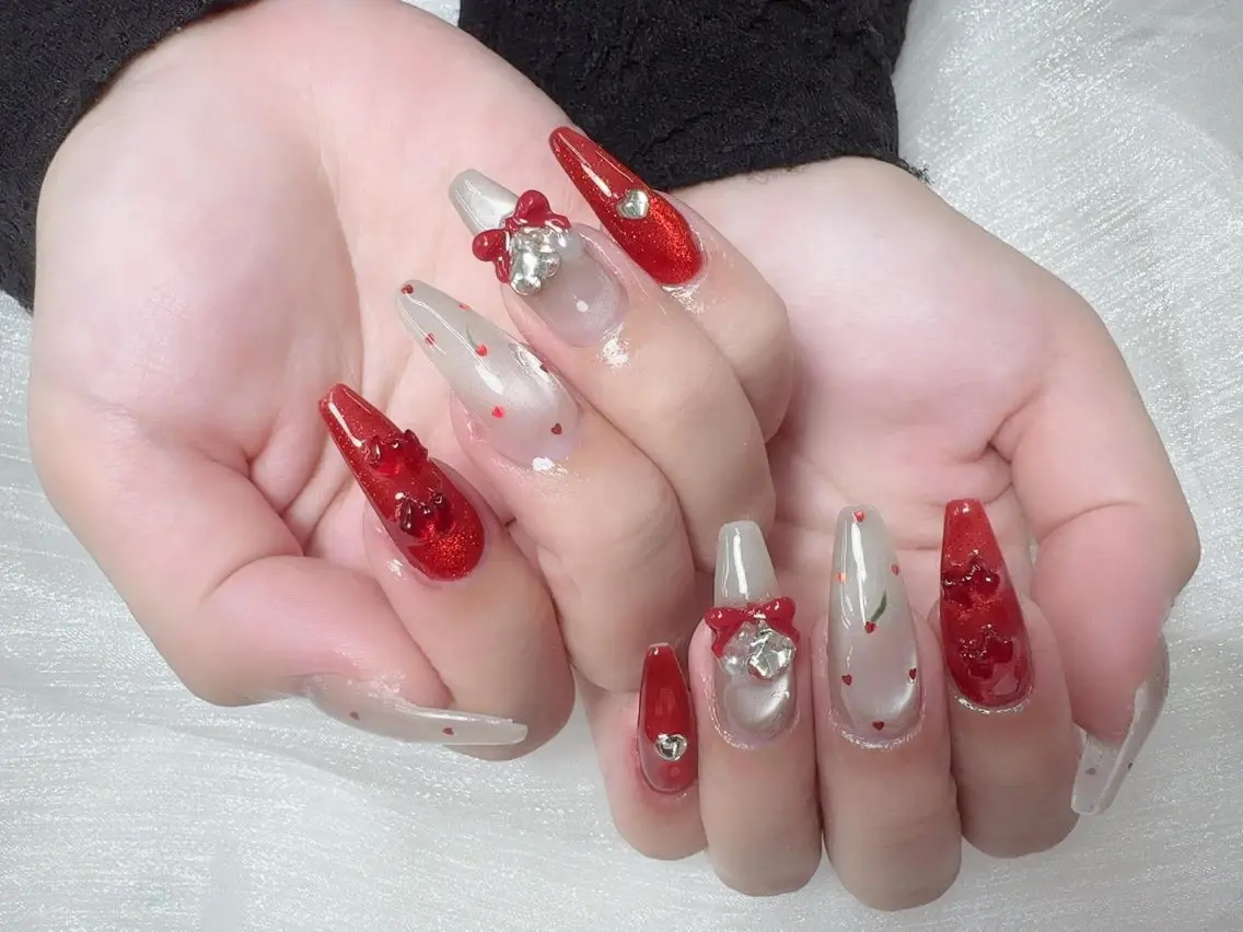 ネイル ブラウン フレンチネイル 韓国ネイル マグネットネイル ニュアンスネイル ハンドネイル ハンドケア Hara Nail 【持ち込みOK】のネイルデザイン