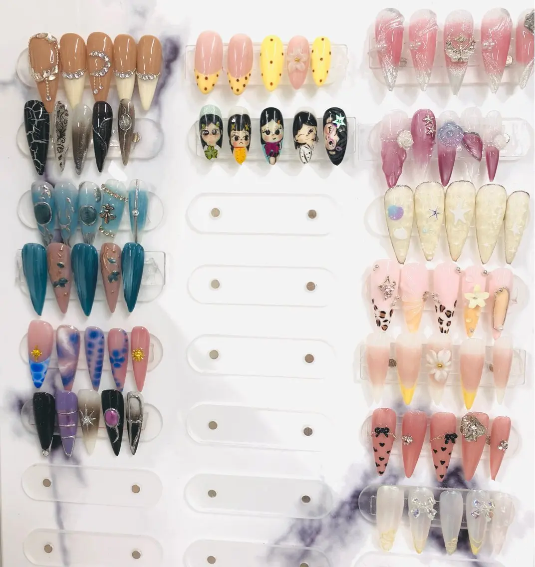 ネイル MIU. もちネイルサロンのネイルデザイン