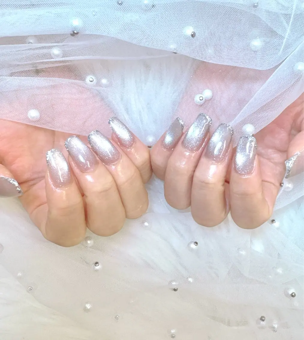 ネイル 成人式 フレンチネイル ジェルネイル ガラスフレンチ キラキラネイル ハンドネイル Queeens nailのネイルデザイン