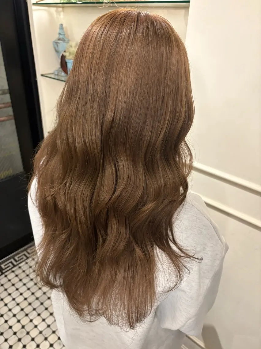 ロング カラー ヘアカラー Konomura Neneのヘアスタイル