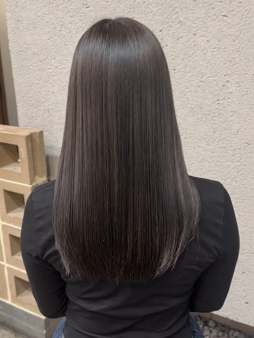 カラー ブリーチ 透明感カラー ダークグレー ダブルカラー Saraju 仁川店 SHIORI ♥のヘアスタイル