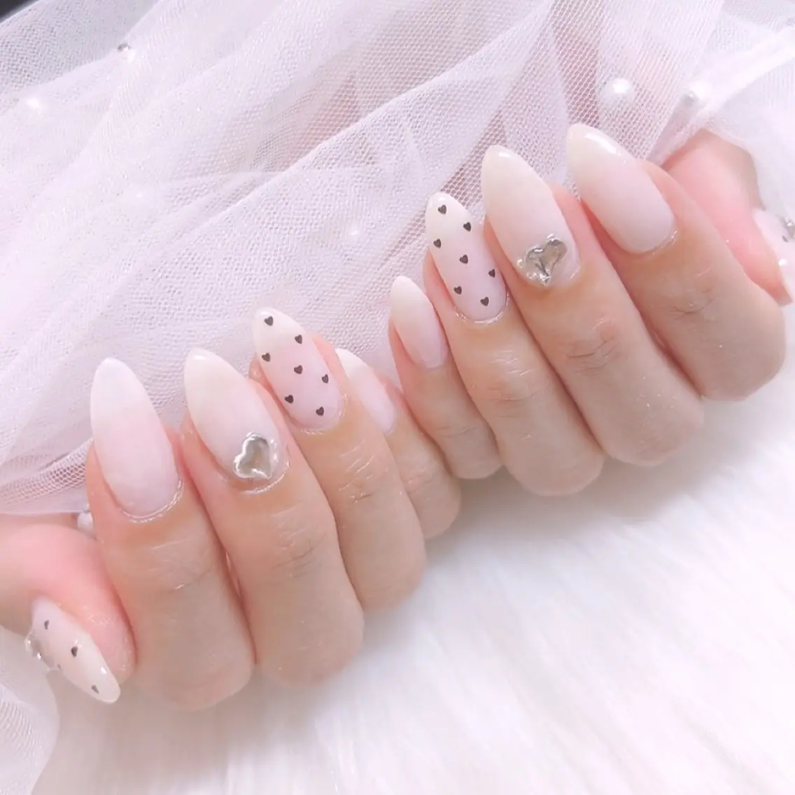 ネイル ハンドネイル Charlie 🖤のネイルデザイン