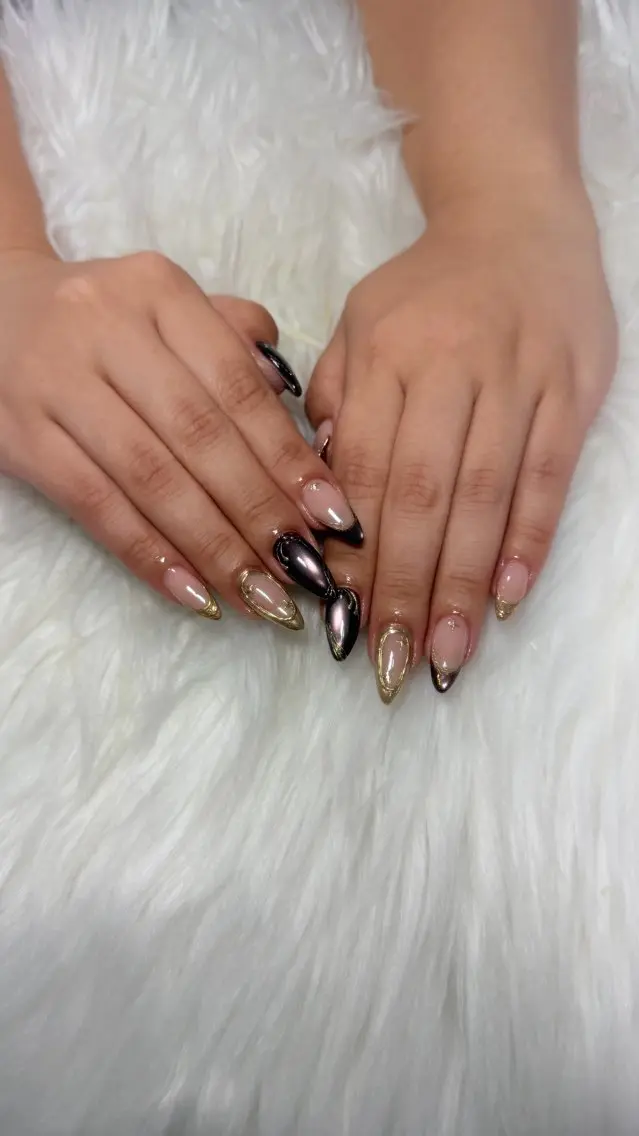 ネイル マグネットネイル ･:*+.✳︎˚✧₊ MAKI NAILのネイルデザイン