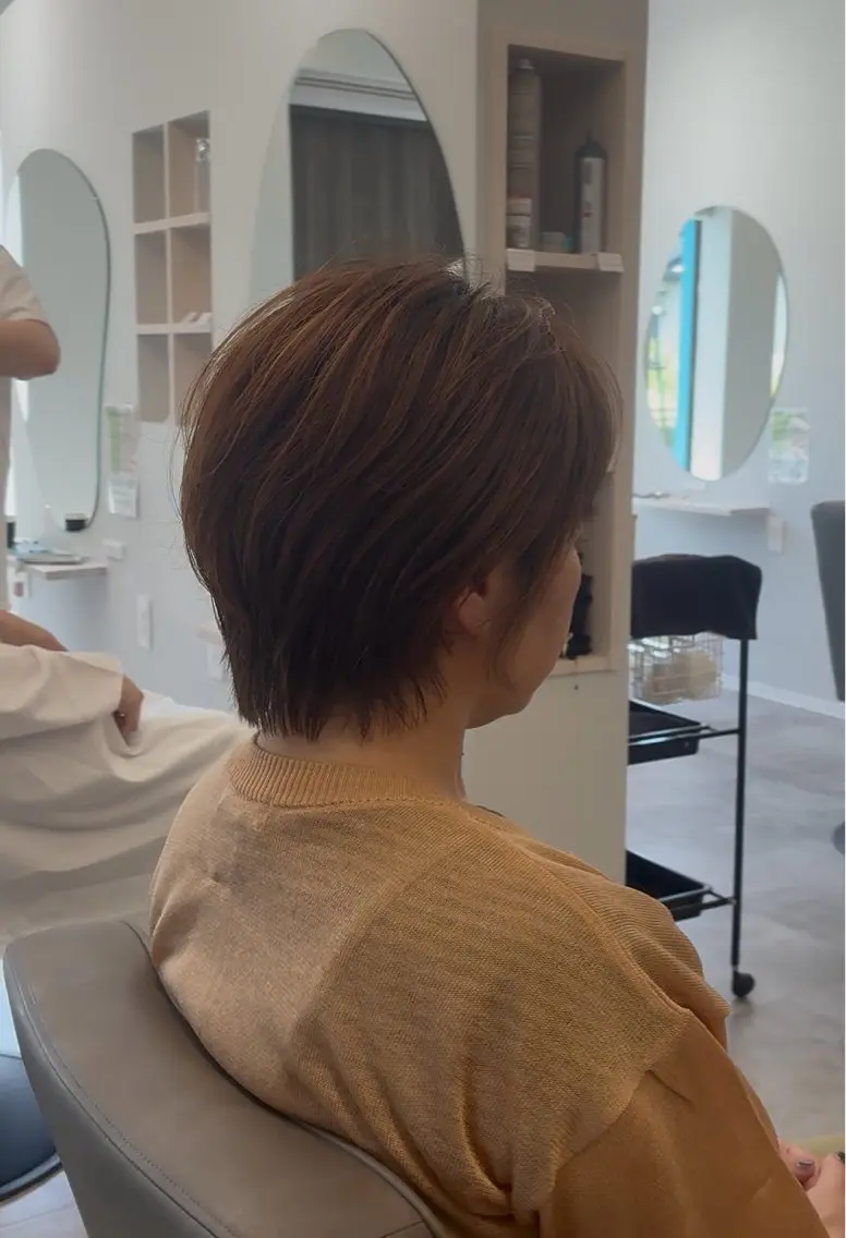 ショート カット ヘアカラー 白崎 龍神のヘアスタイル