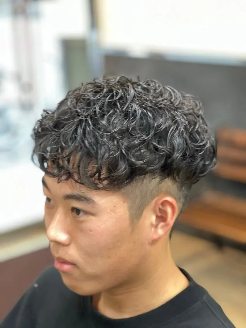 メンズ メンズパーマ プードルパーマ プードルパーマ 川端 さくのヘアスタイル