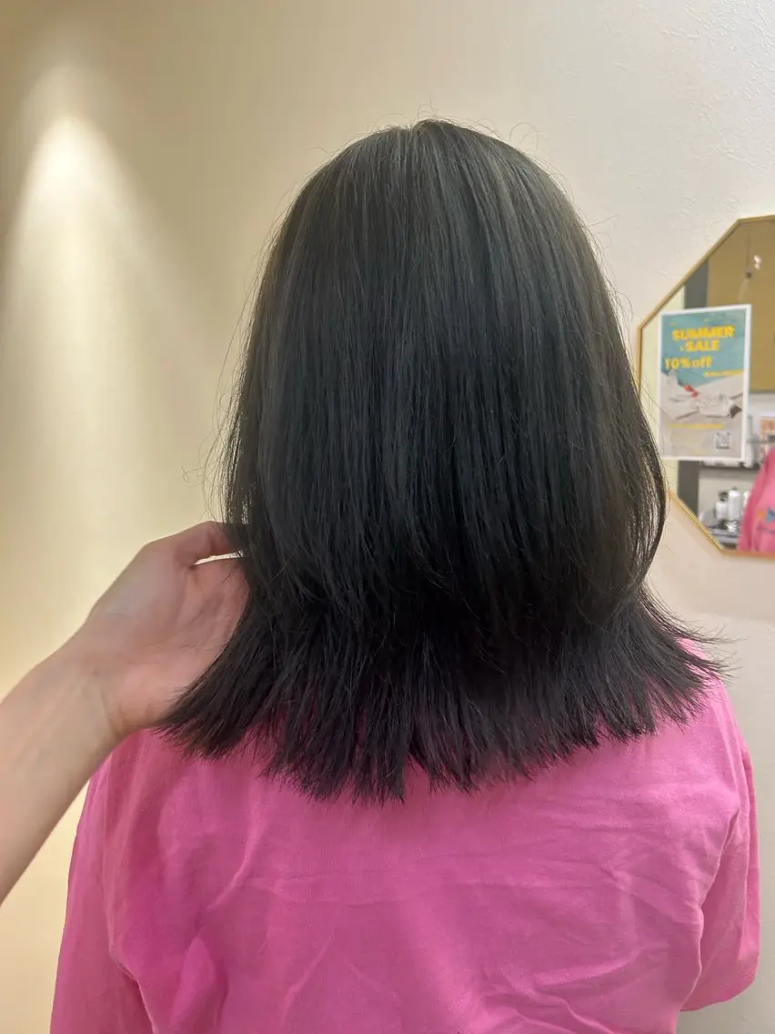 セミロング カラー ブリーチ 透明感カラー グレージュ オリーブグレージュ オリーブグレー カット ヘアカラー トリートメント hubhair レイヤー/透明感のヘアスタイル