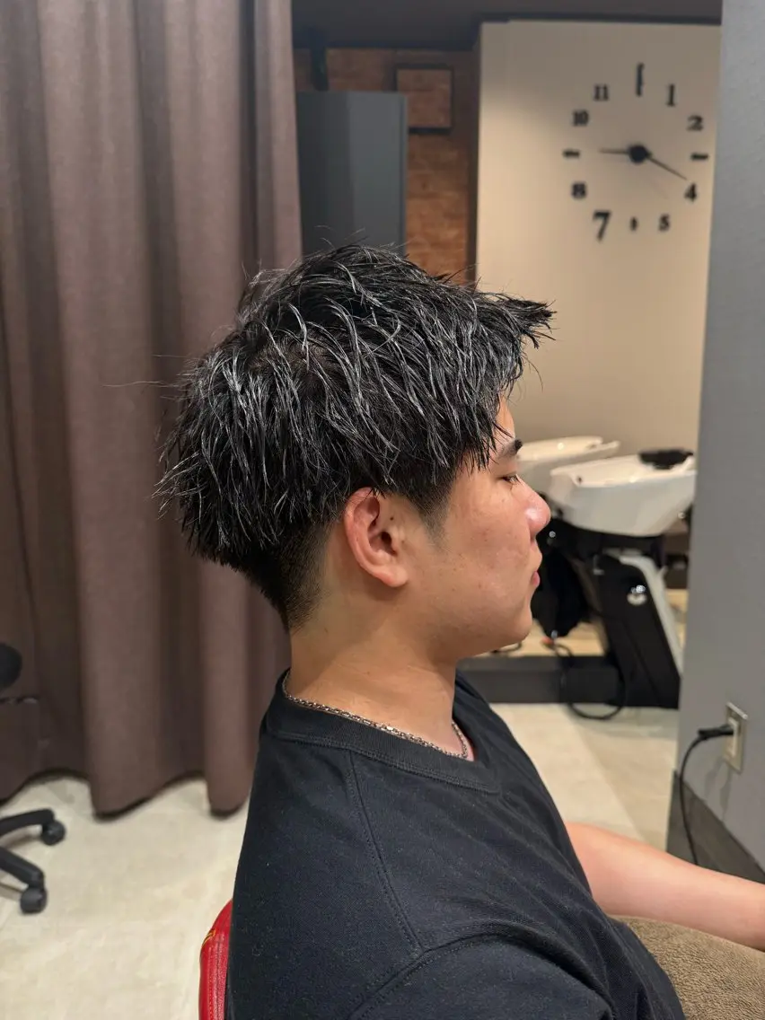 パーマ メンズ メンズパーマ メンズツイストパーマ ツイストパーマ 山口 幸作のヘアスタイル
