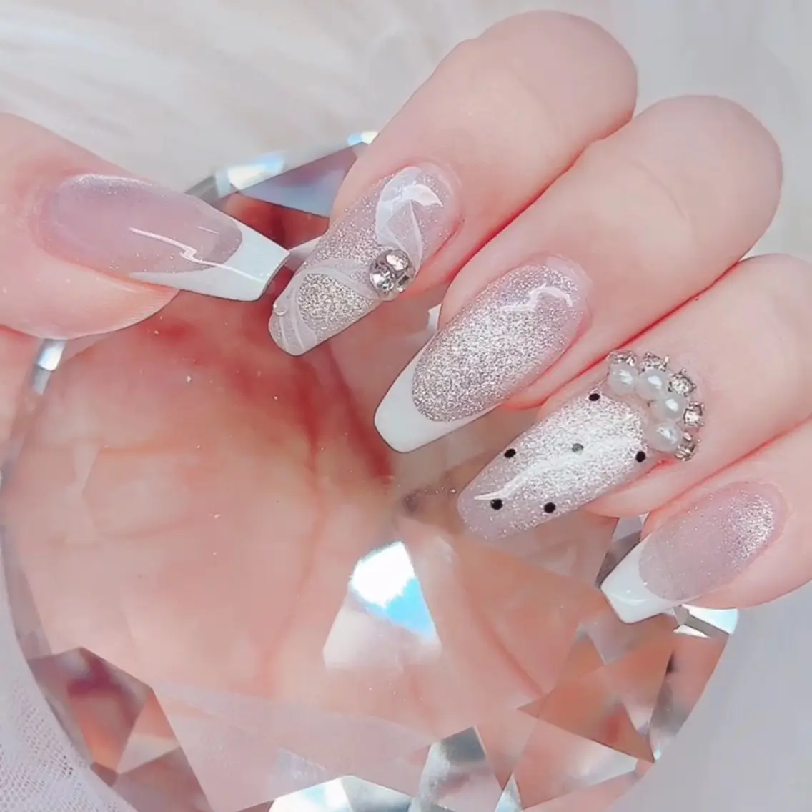 ネイル フットネイル ジェルネイル マグネットネイル 持ち込み パラジェル ハンドネイル Nail×Lani 深爪矯正対応◎のネイルデザイン