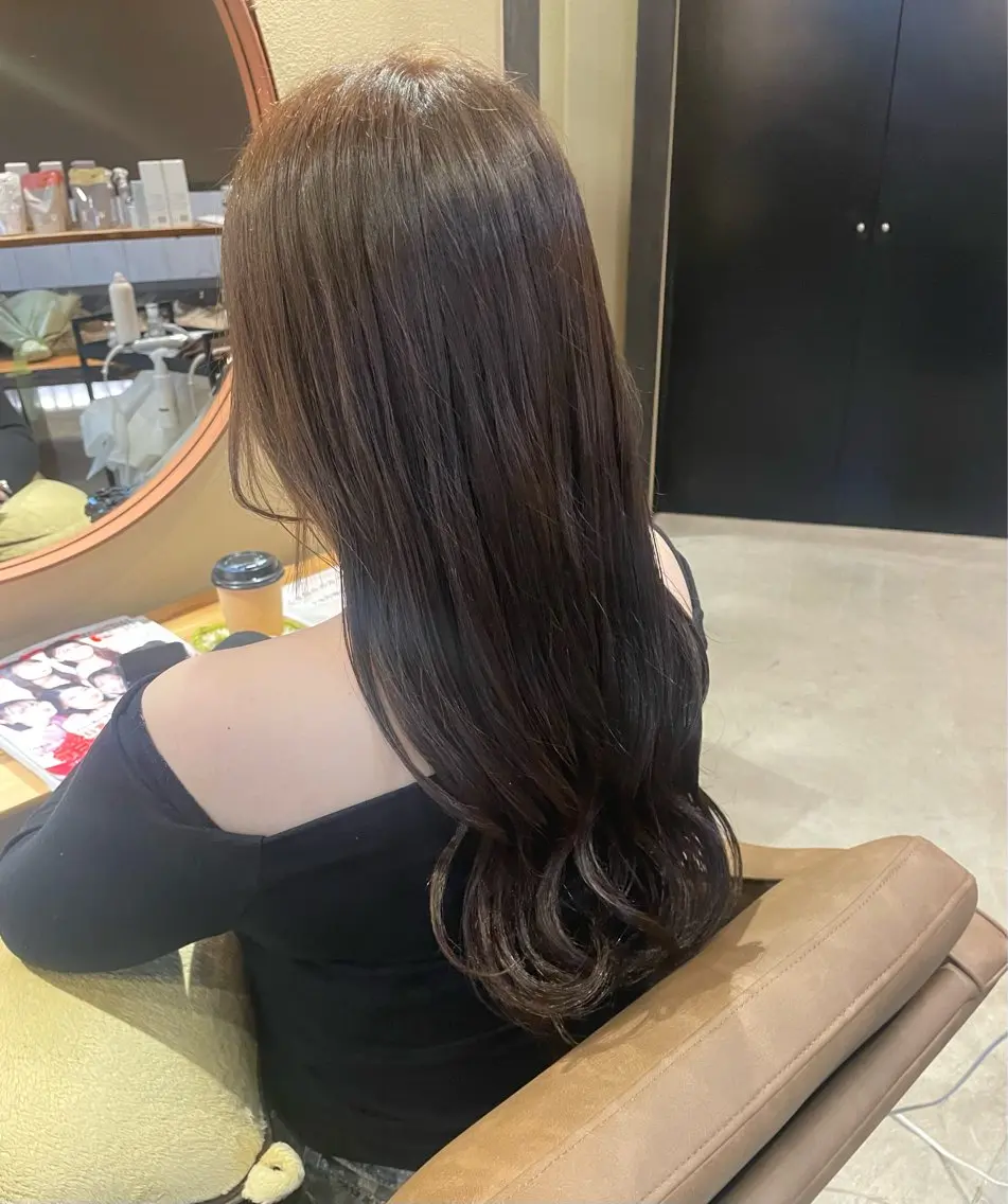 ロング カラー 透明感カラー グレージュ オリーブグレージュ オリーブグレー トリートメント ヘアカラー トリートメント 進藤 来実のヘアスタイル