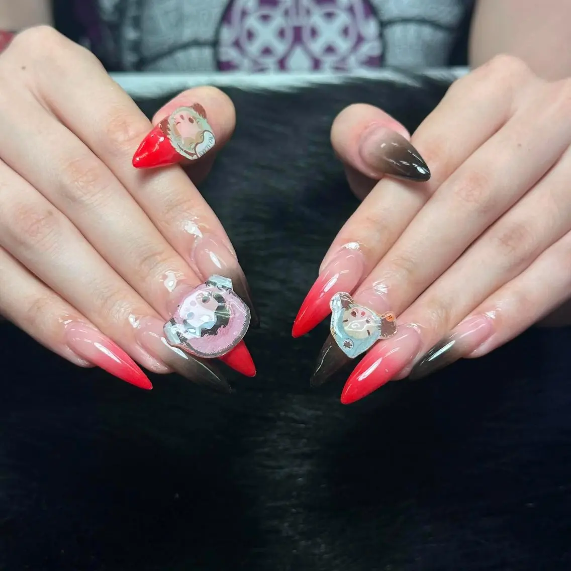 ネイル 韓国ネイル ロングネイル 持ち込み シルバー スーパーロングネイル Melia Nailsのネイルデザイン