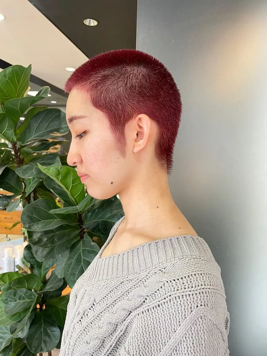 ショート カラー カット ヘアカラー トリートメント ハイトーン/レイヤー 似合わせ・ユキノのヘアスタイル