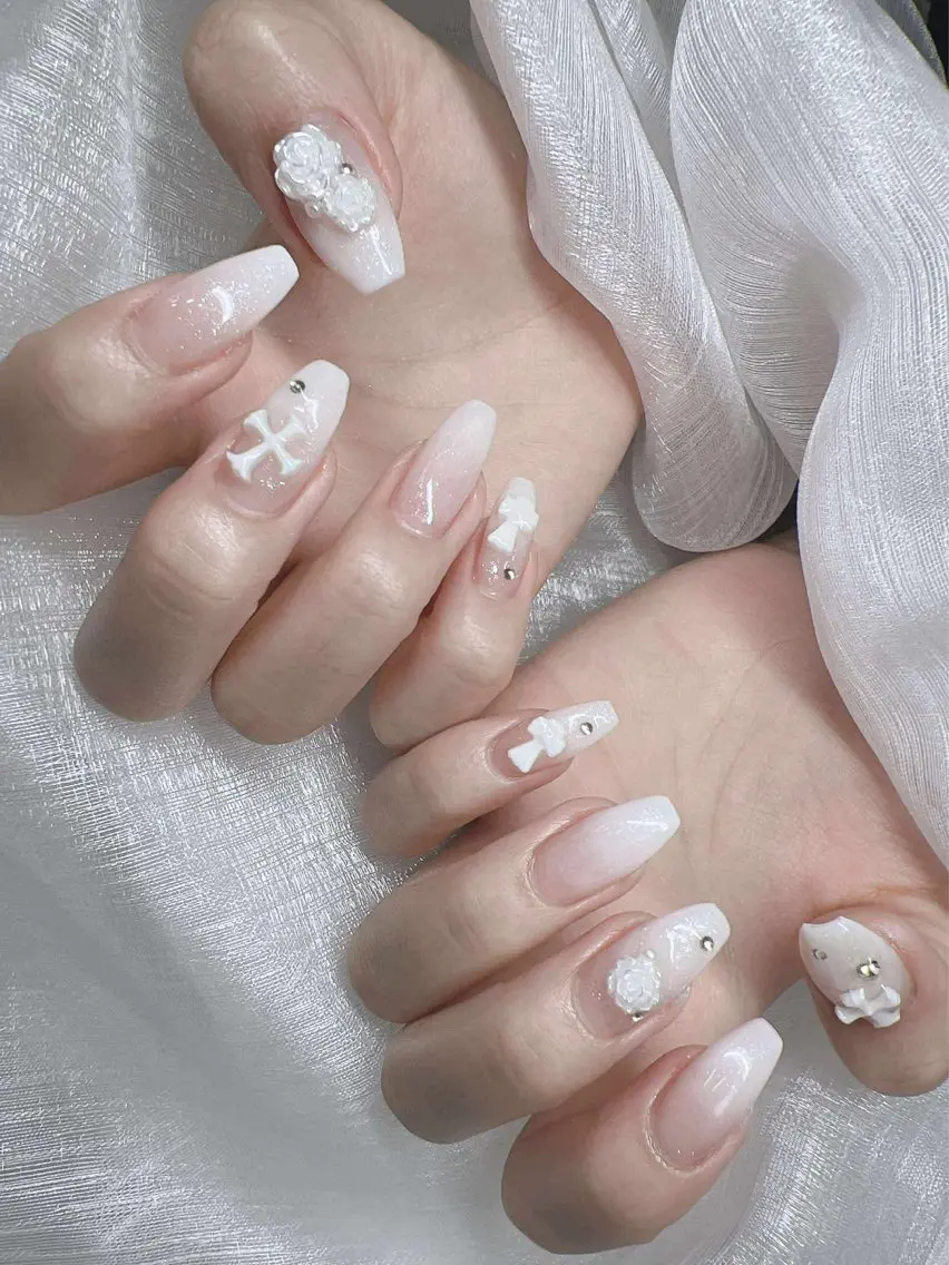 ネイル 長さ出し グラデーション 卒業式 キラキラネイル マグネットネイル ハンドネイル Lee Nailsのネイルデザイン