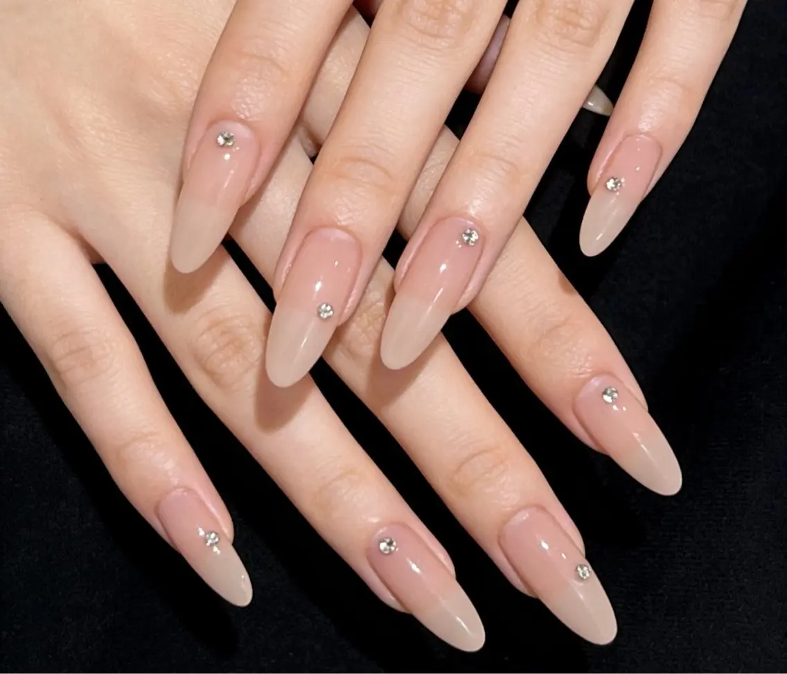ネイル ブラウン フットネイル フレンチネイル グラデーション 氷ネイル・うるうるネイル ハンドネイル Mixx Nail_ Studioのネイルデザイン