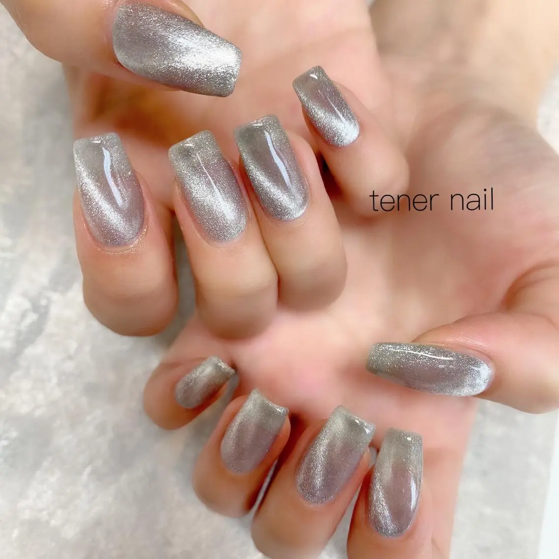 ネイル マグネットネイル マグネットワンカラー ワンカラーネイル シルバー テネルネイル tener nailのネイルデザイン
