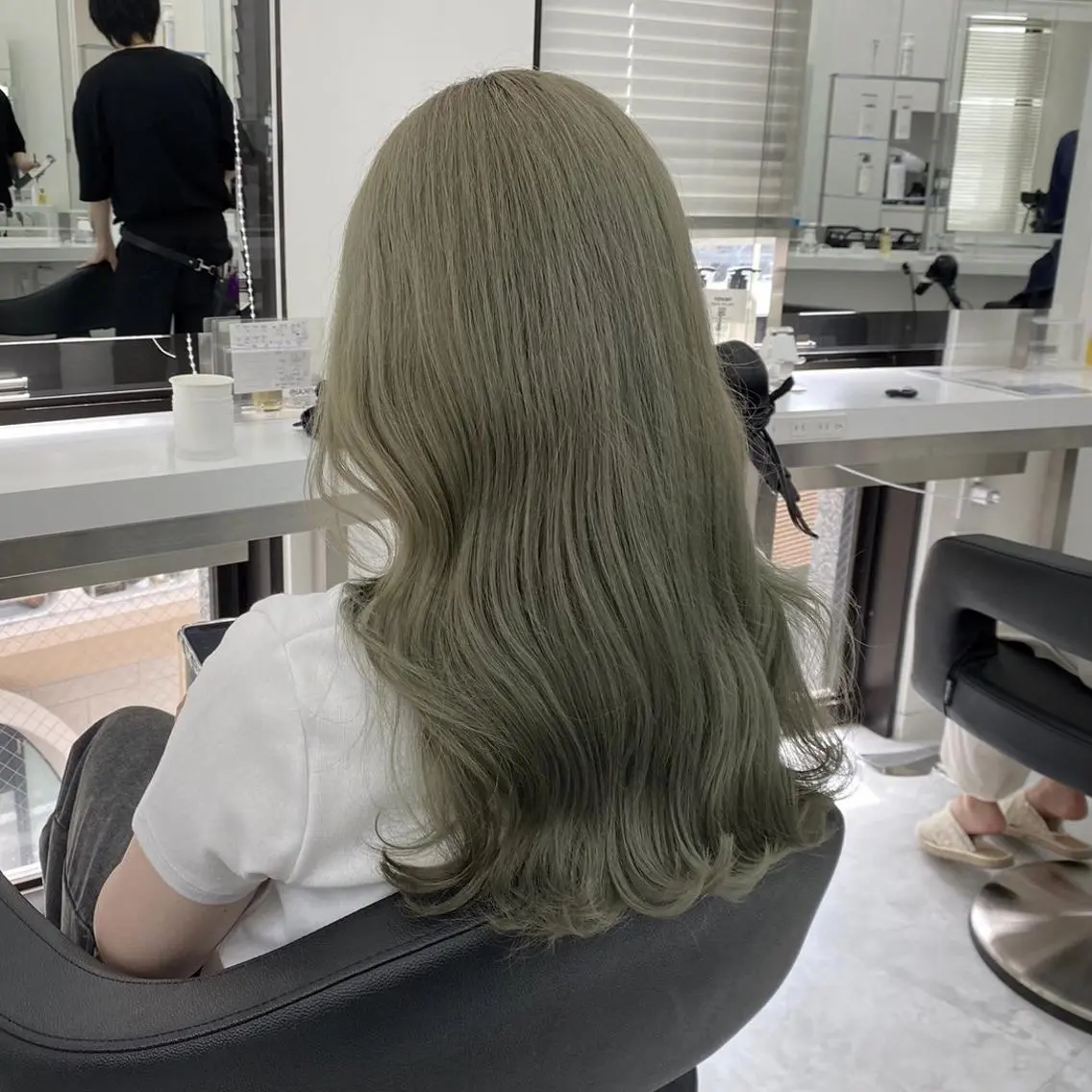 ロング ヘアカラー ハイトーンカラー 🎀アカデミー札幌のヘアスタイル