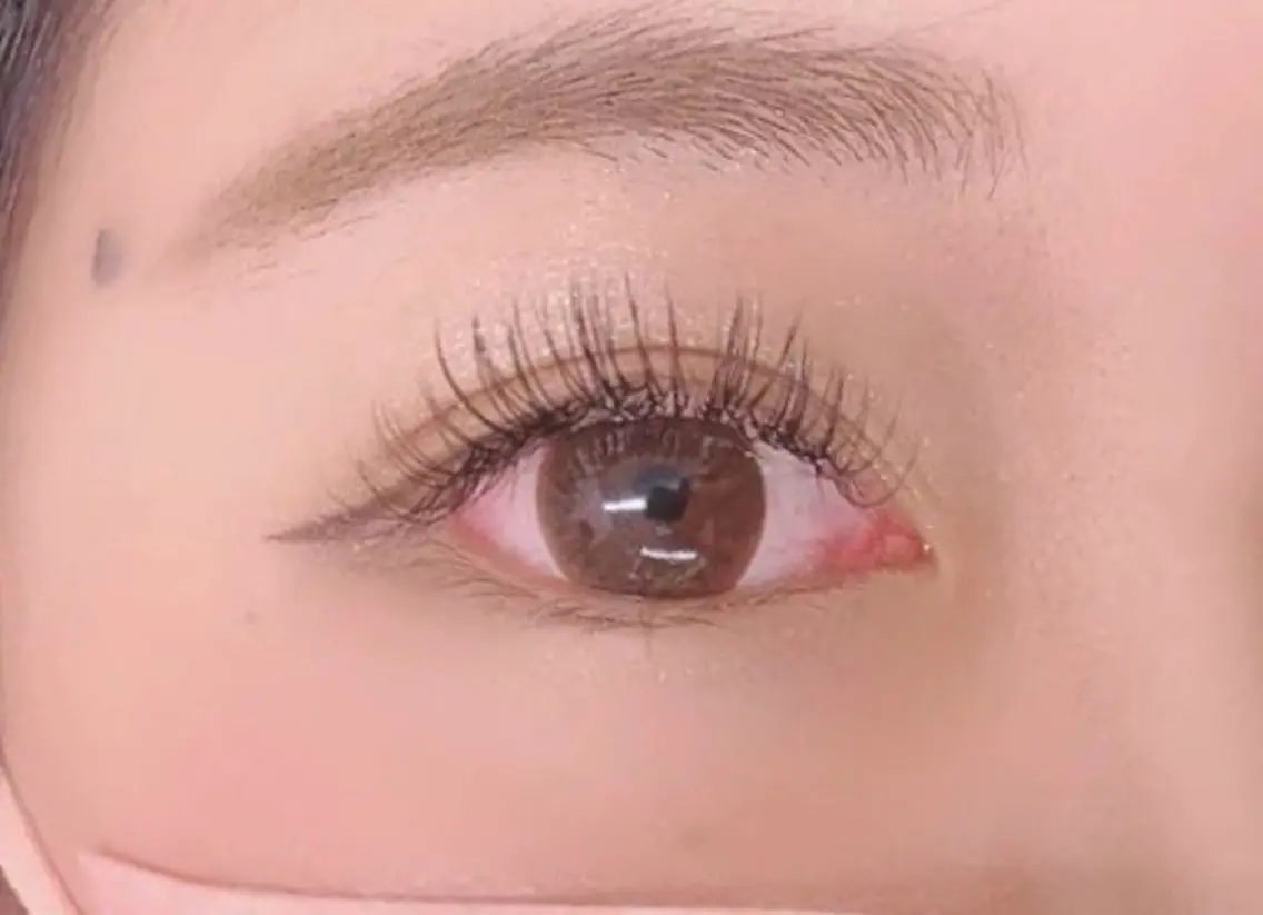 【LEDエクステ】LEDフラットラッシュ100本 アイパック・コーティング付き✨の写真