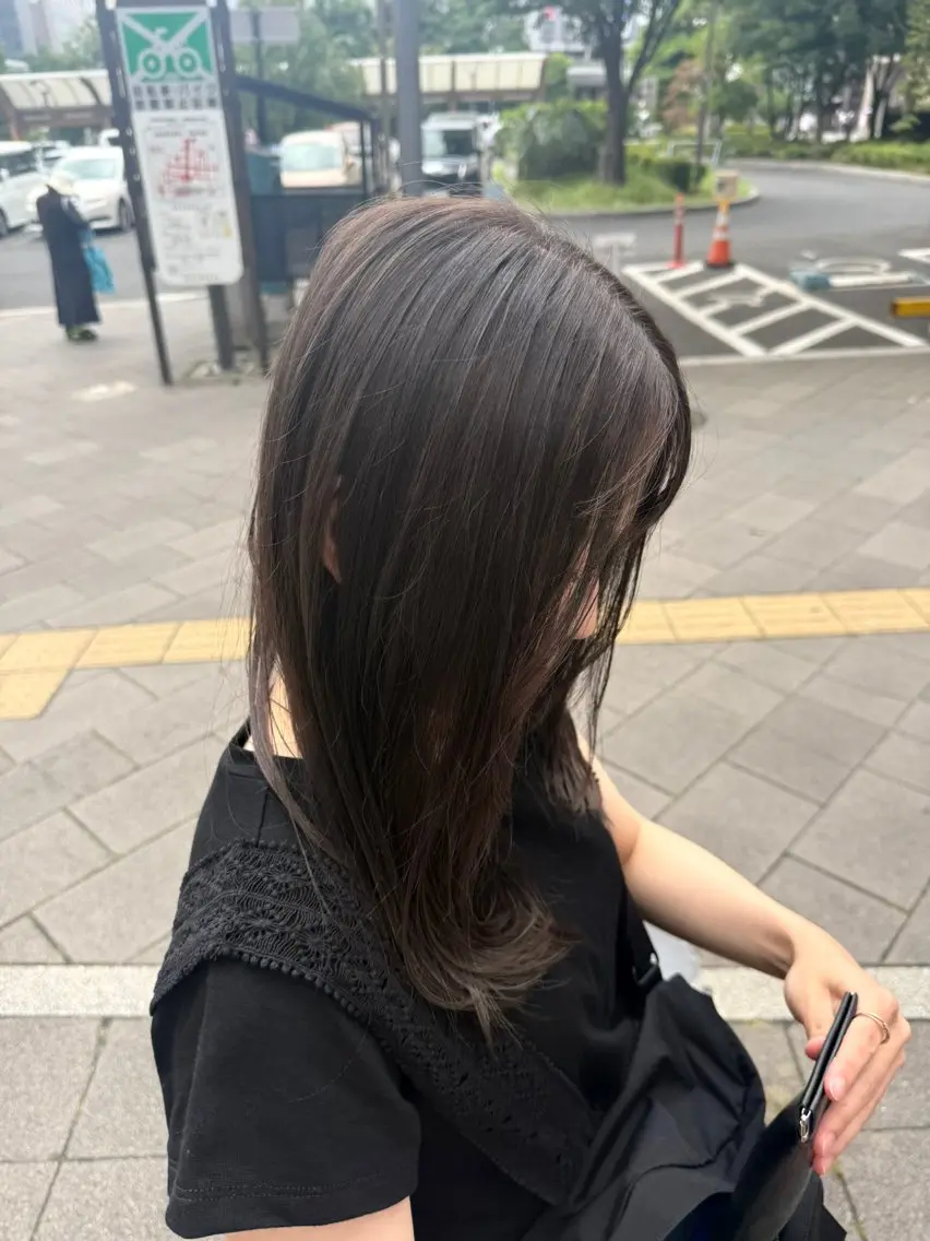 セミロング カラー ヘアカラー soi 💜AYAKOのヘアスタイル