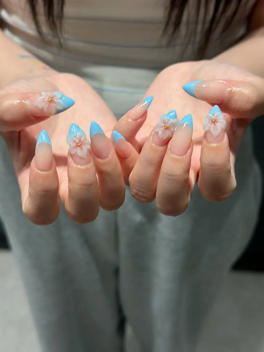 ネイル チークネイル ドット フレンチネイル グラデーション ハート ハンドネイル ハンドケア Eli Muse 新宿ネイルのネイルデザイン