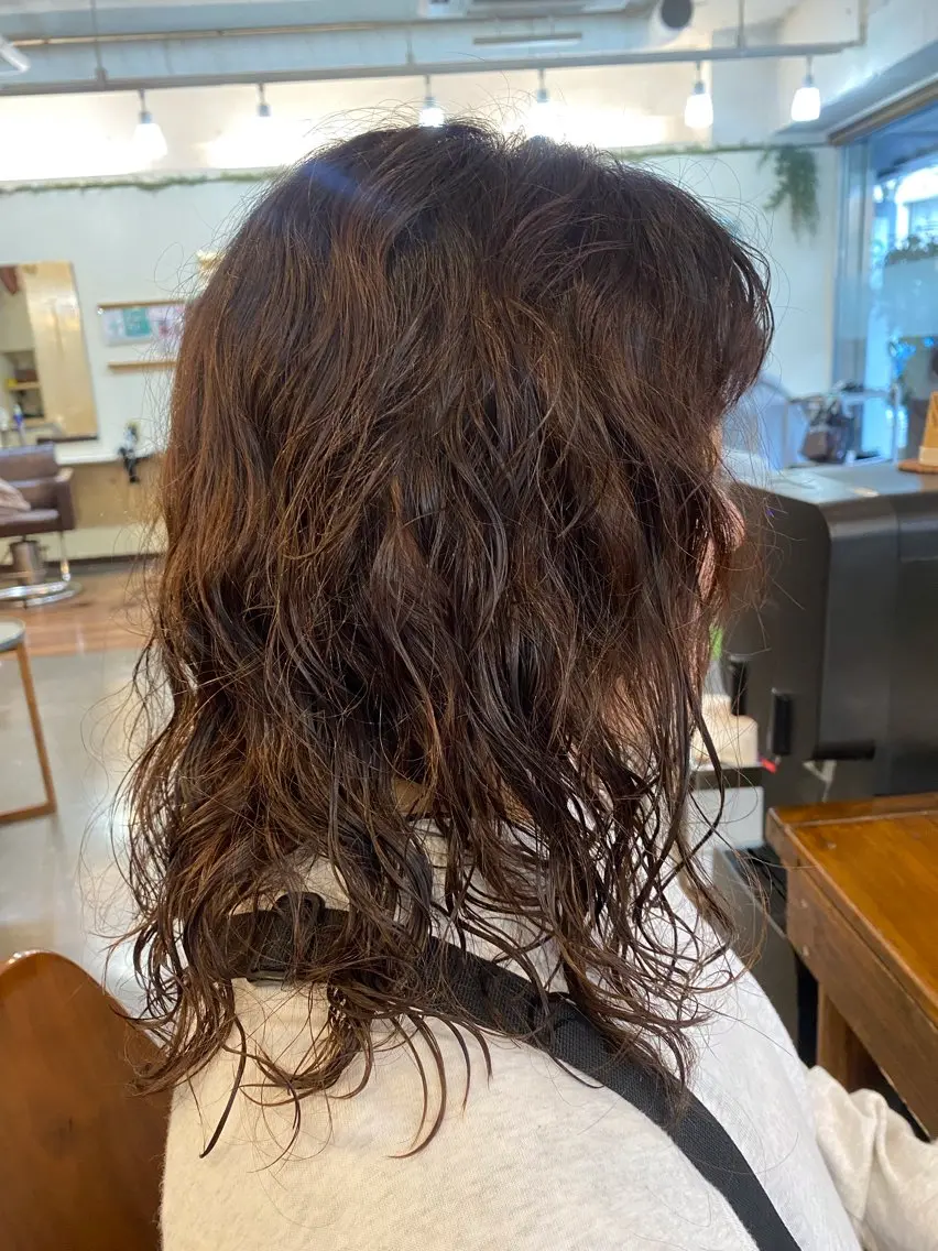 【ミニモ限定】ロング×パーマ💇‍♀️丁寧なカウンセリングで扱いやすいパーマスタイルへ✨¥6600→¥3300の写真