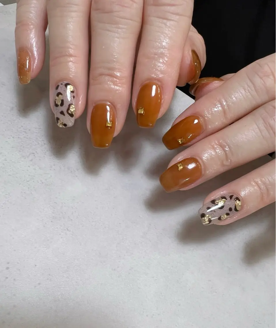 ネイル 韓国ネイル 赤色 ワンホンネイル ハンドネイル nail salon Lauleaのネイルデザイン