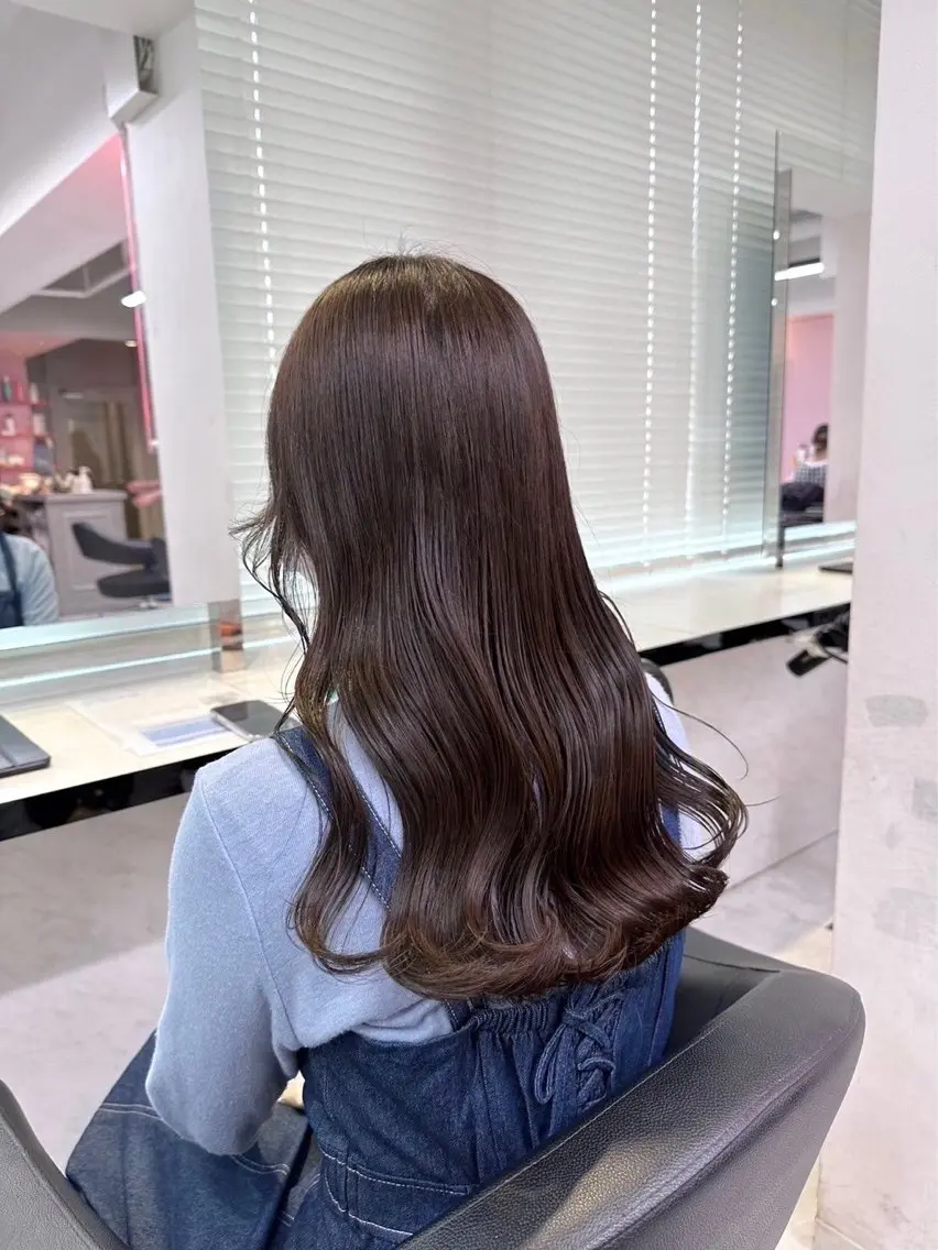 ロング カラー カット ヘアカラー トリートメント 透明感ベージュ🤎 manami👒🌿のヘアスタイル