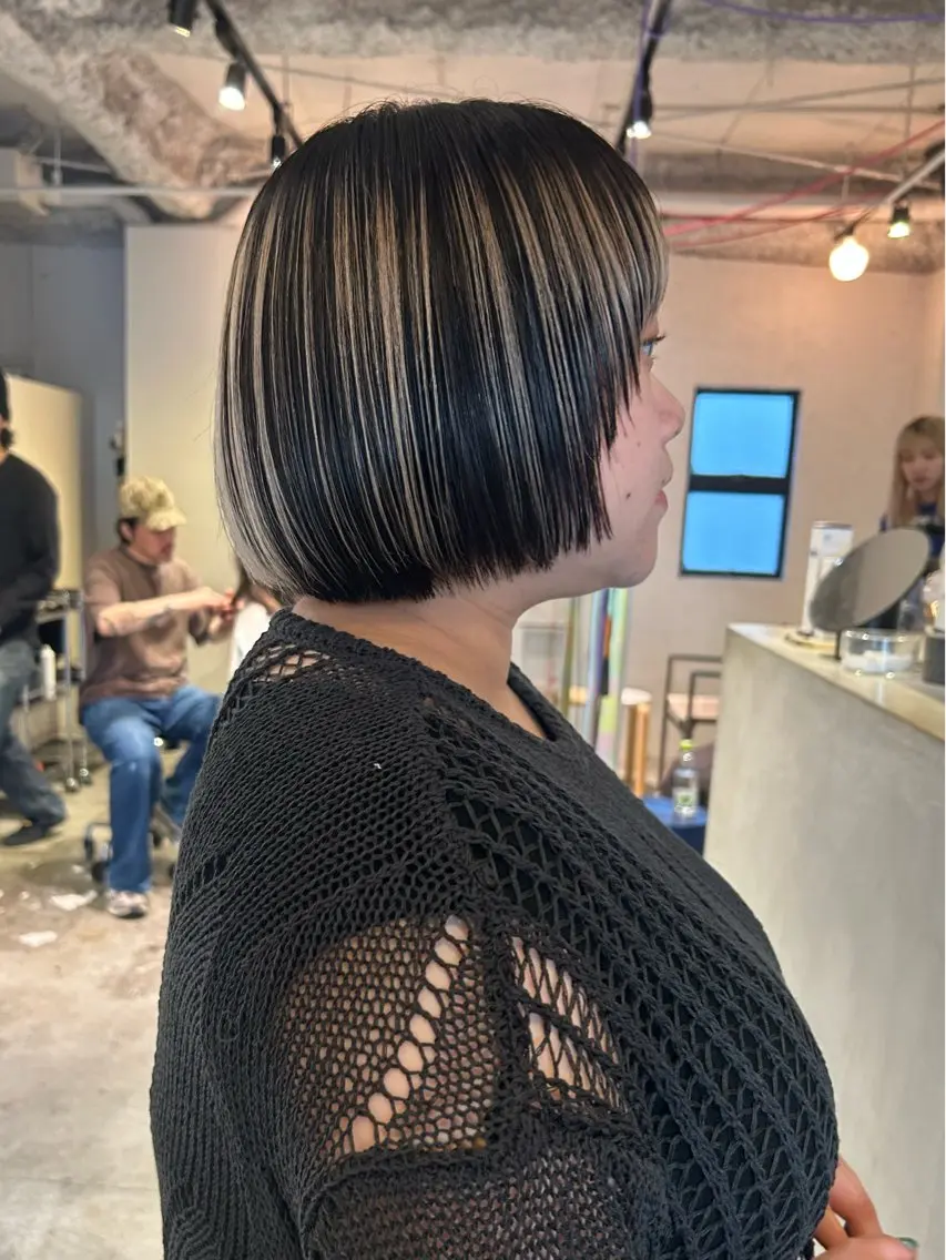 ショート カラー ハイライトカラー ハイライト カット ヘアカラー トリートメント 村上雅人 ナチュラルモードのヘアスタイル