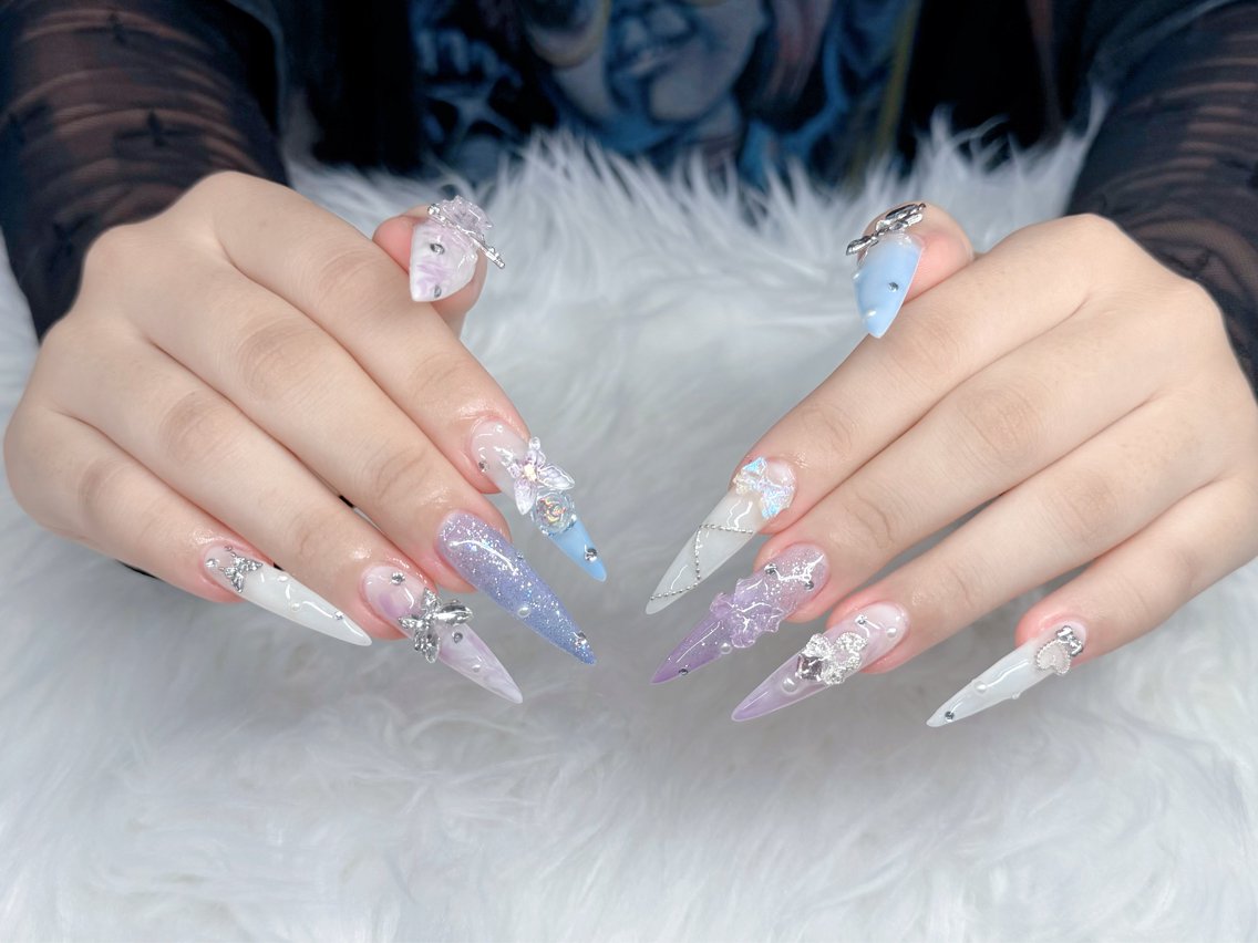 ネイル 韓国ネイル マグネットネイル ネイルチップ ワンホンネイル ハンドネイル GOHOUBI Nail 心斎橋店のネイルデザイン