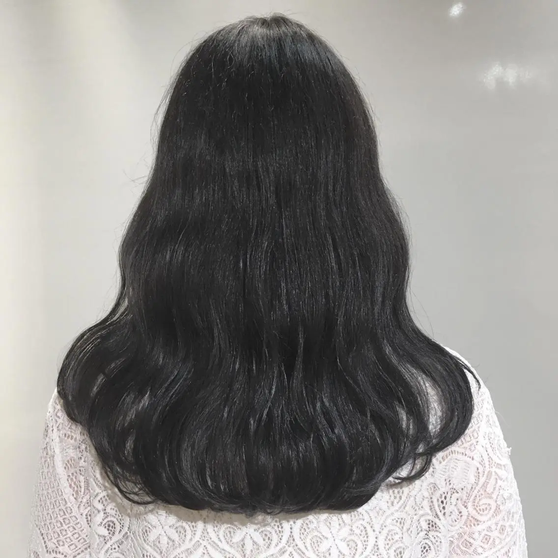 セミロング カラー ヘアアレンジ ブリーチ 柔らか垢抜けｶﾗｰと ｶｯﾄ🫧ASUKAのヘアスタイル