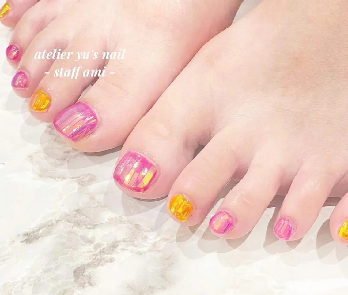 ネイル オーロラネイル フットネイル キラキラネイル atelier yu's nailのネイルデザイン