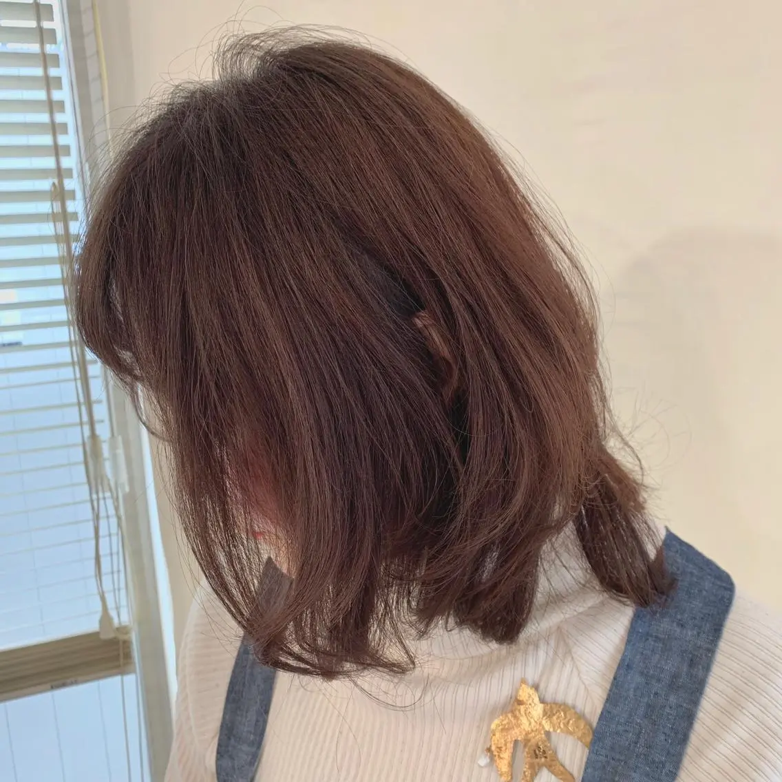 セミロング カラー パーマ レイヤーカット 加藤 綾華のヘアスタイル
