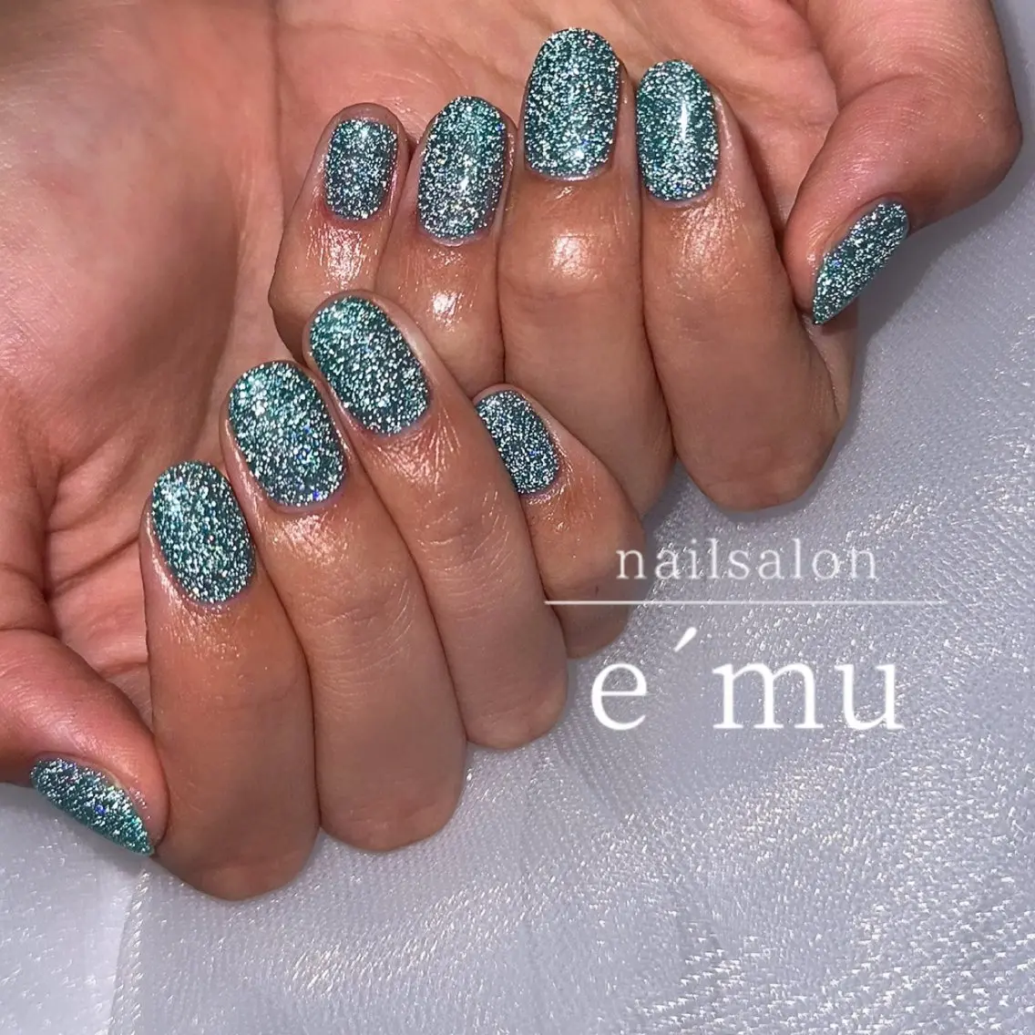 ネイル ブルー フラッシュネイル ハンドネイル nailsalon e´muのネイルデザイン