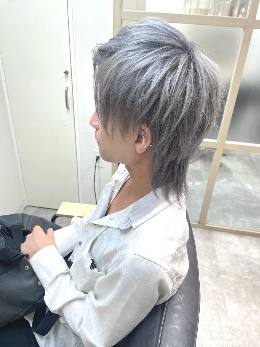 ミディアム カラー メンズ ☁️ケアブリーチ￤ ウルフ￤Shioriのヘアスタイル