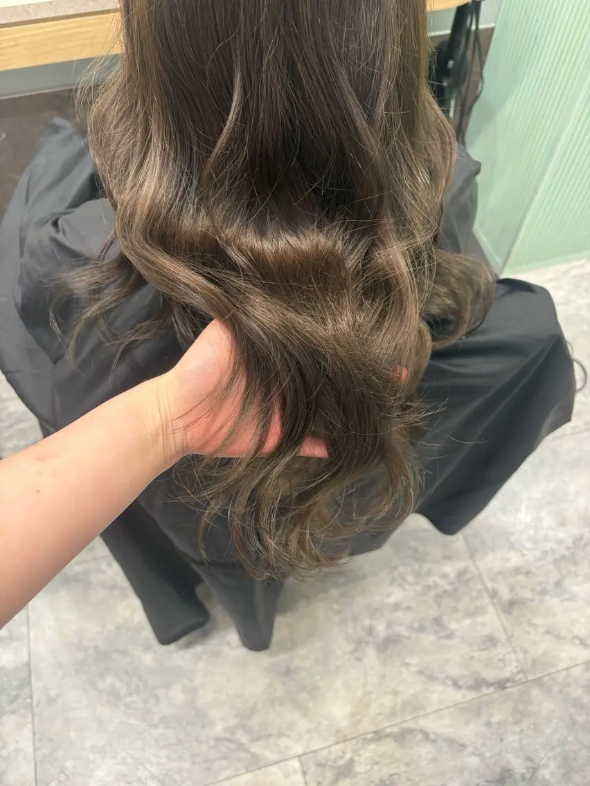 セミロング ヘアカラー チャコ|暖色 |ボブ•レイヤーのヘアスタイル