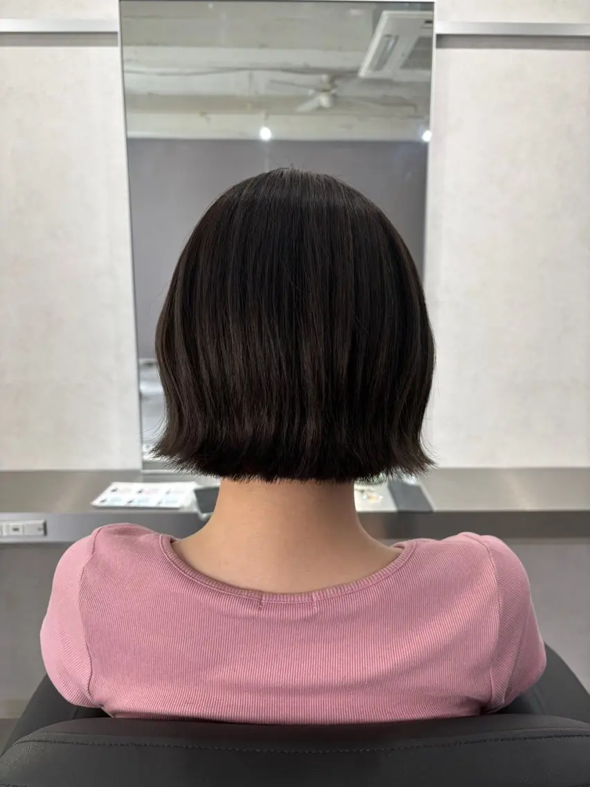 ミディアム カラー ヘアアレンジ 切りっぱなしボブ 透明感カラー ボブ 外ハネヘア カット ヘアカラー トリートメント 透明感ｶﾗｰ/顔周り ｶｯﾄ🌸ｻｸﾗ🌸のヘアスタイル