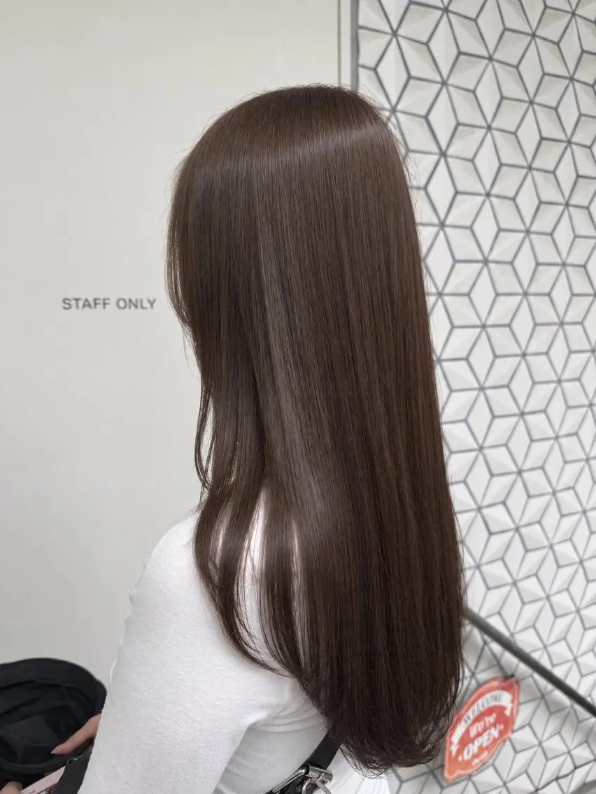 《艶ブラウンカラーにしたい方》🤎艶カラー+4stepトリートメント🤎の写真