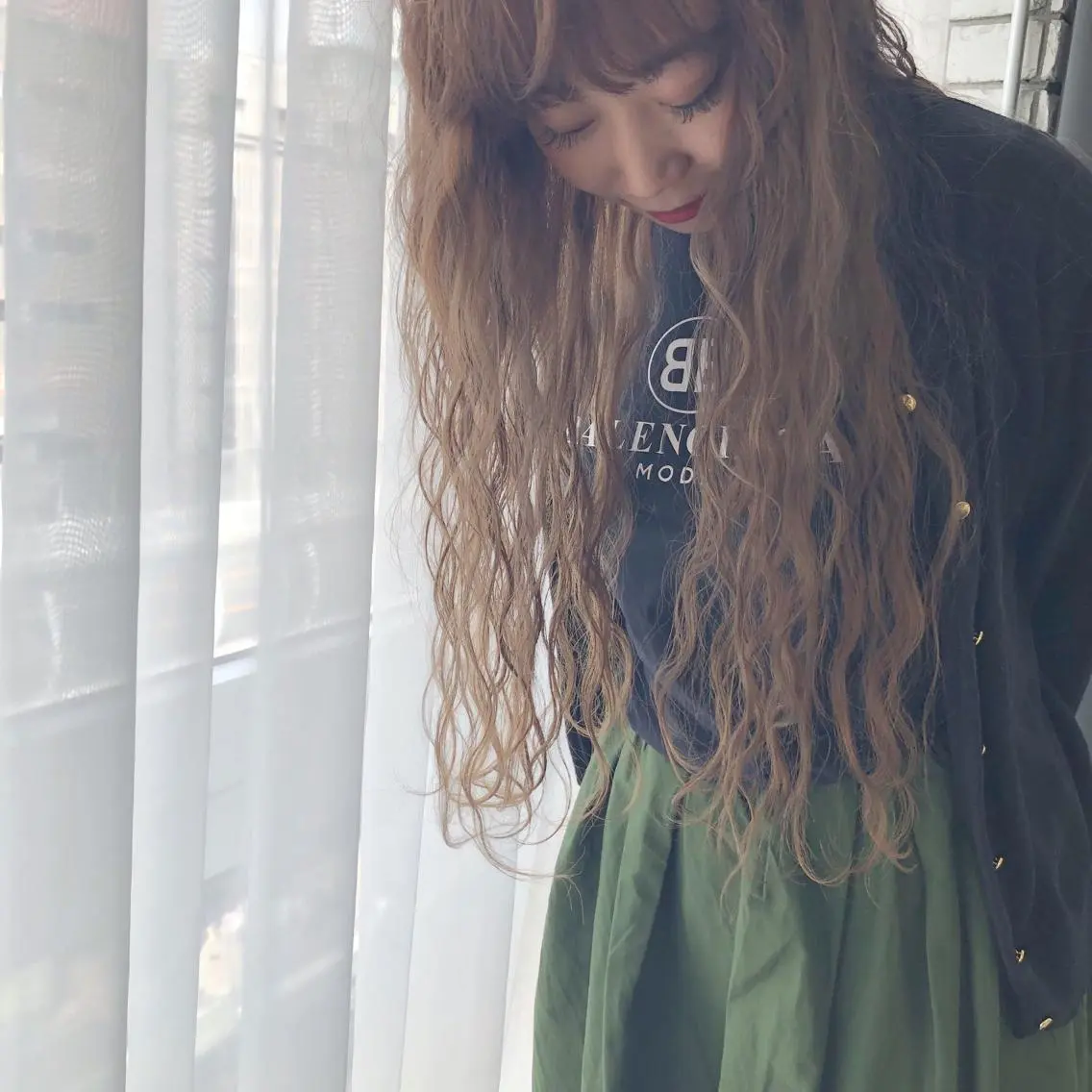 ロング カラー ベージュカラー ロング ORIKA 美容室のヘアスタイル