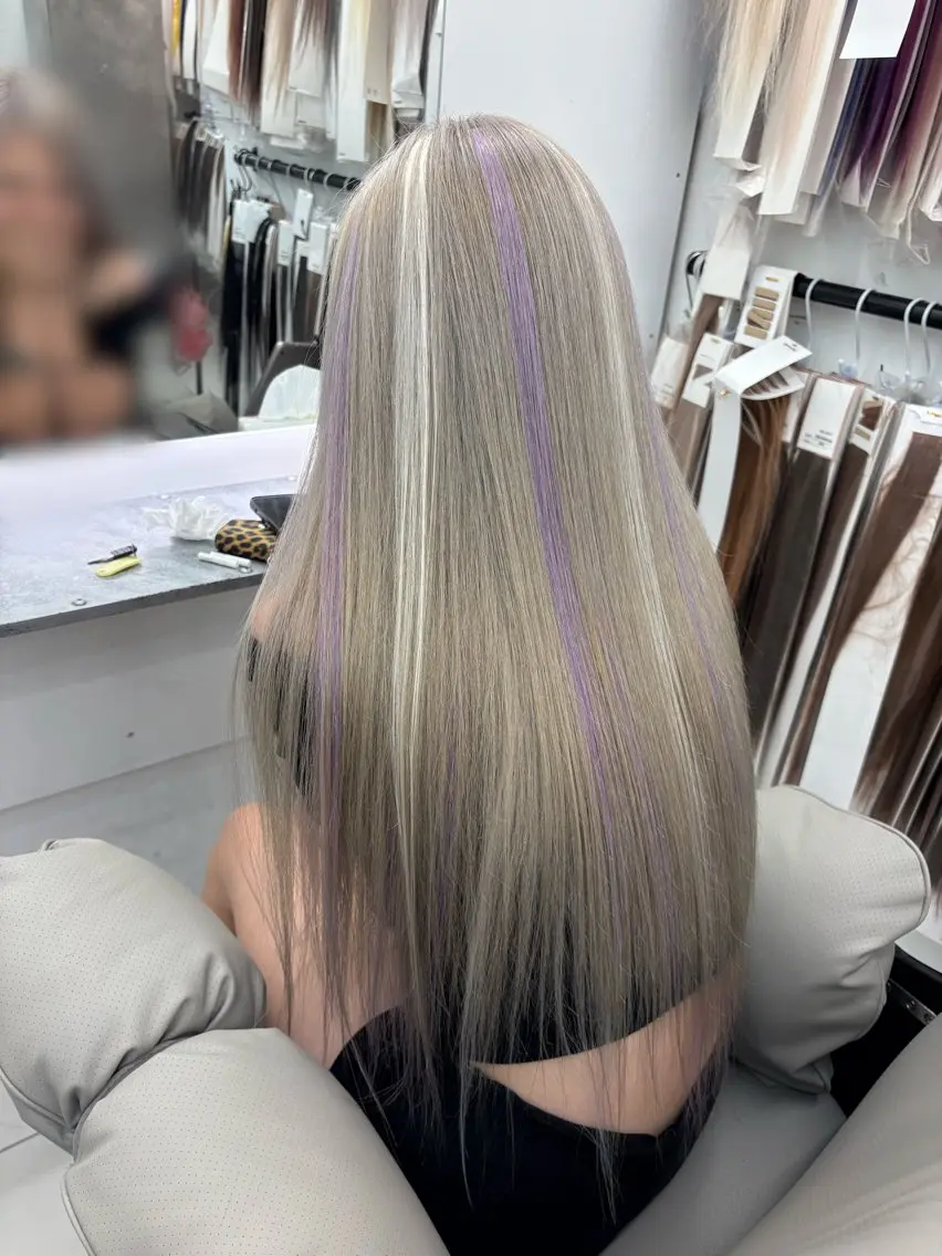 ロング エクステ ハイライト 吉田 彩乃のヘアスタイル