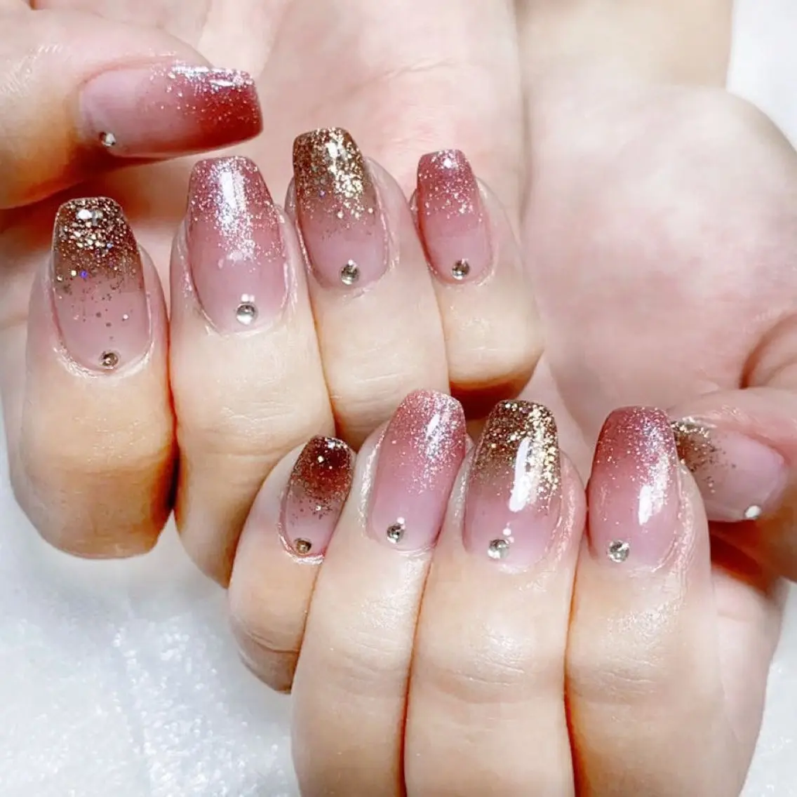 メンズ ネイル グラデーション ラメ(グリッター) ラメグラデーション ストーンネイル ハンドネイル Nail salon 木にいるのネイルデザイン