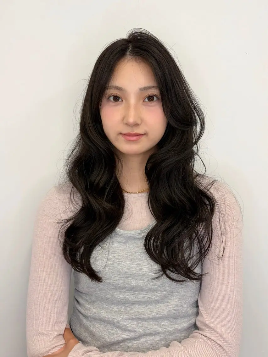 ロング カラー カット ヘアカラー 大村 さくらのヘアスタイル