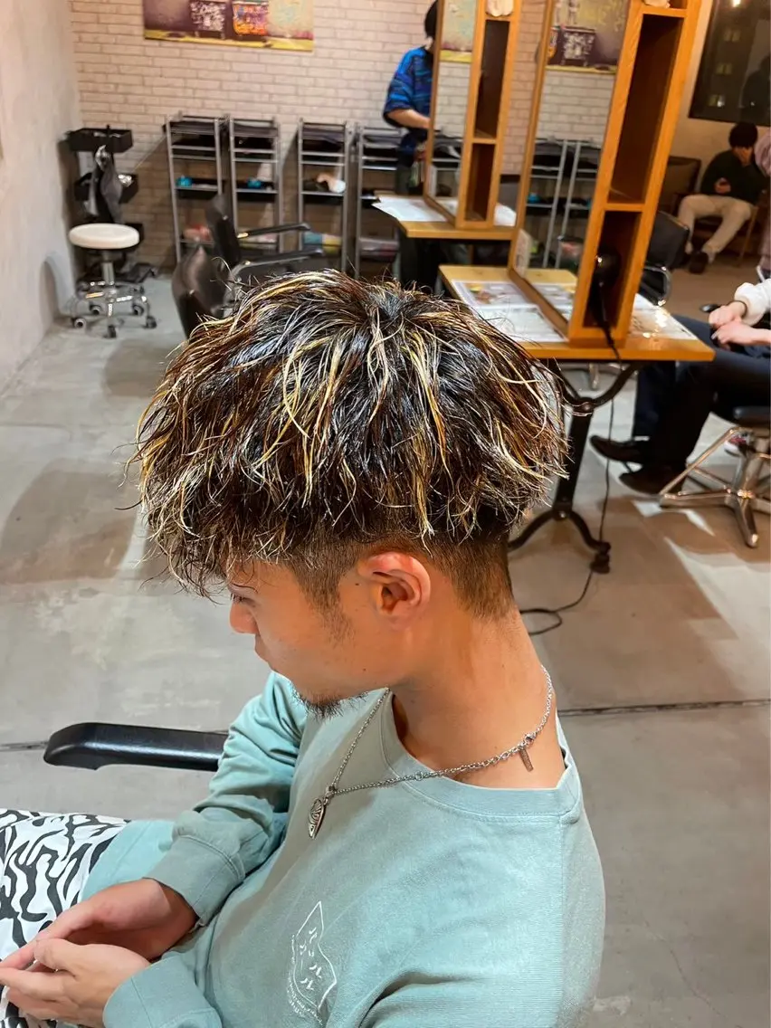 ショート カラー パーマ メンズ ツイスパ特化 石川 歳也のヘアスタイル