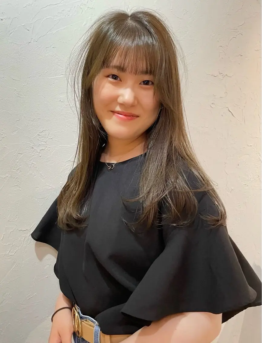 セミロング カット ヘアカラー トリートメント 日下 まゆきのヘアスタイル