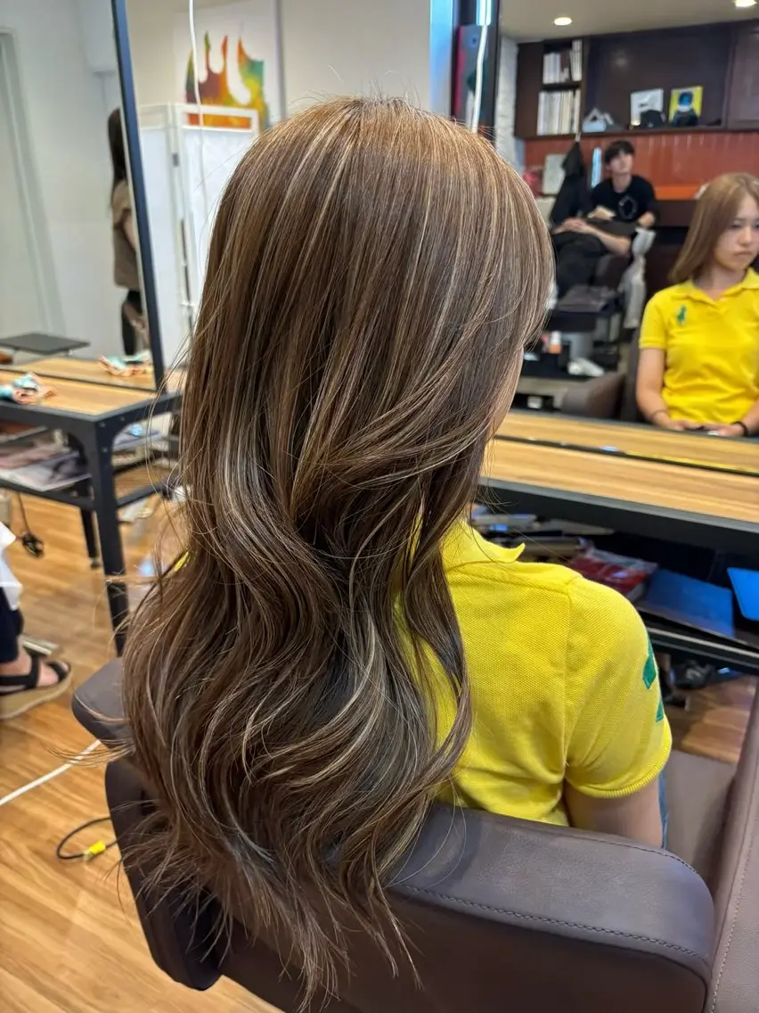 ロング 外国人風カラー ハイライト 🌺海外風ハイライト 🌺カマタ アンナのヘアスタイル