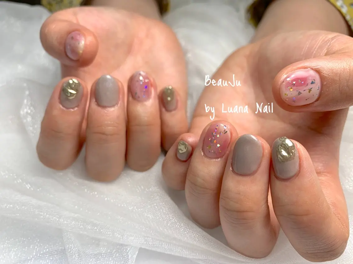 ネイル ミラーネイル ハンドネイル BeauJu by Luana Nailのネイルデザイン