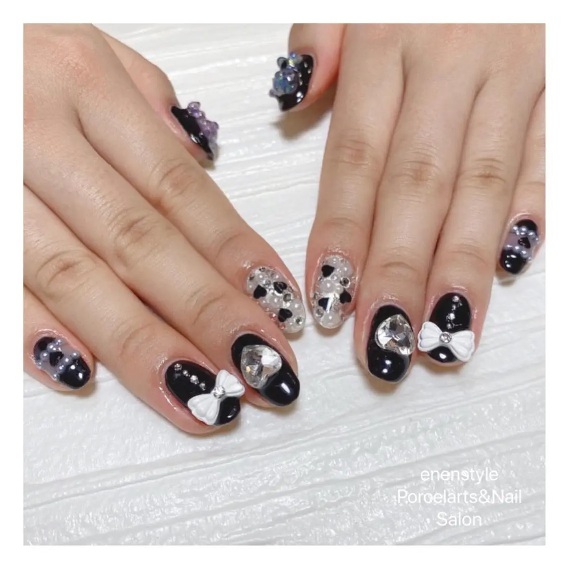 ミディアム ネイル ハンドネイル 🐾enen style 🐾のネイルデザイン