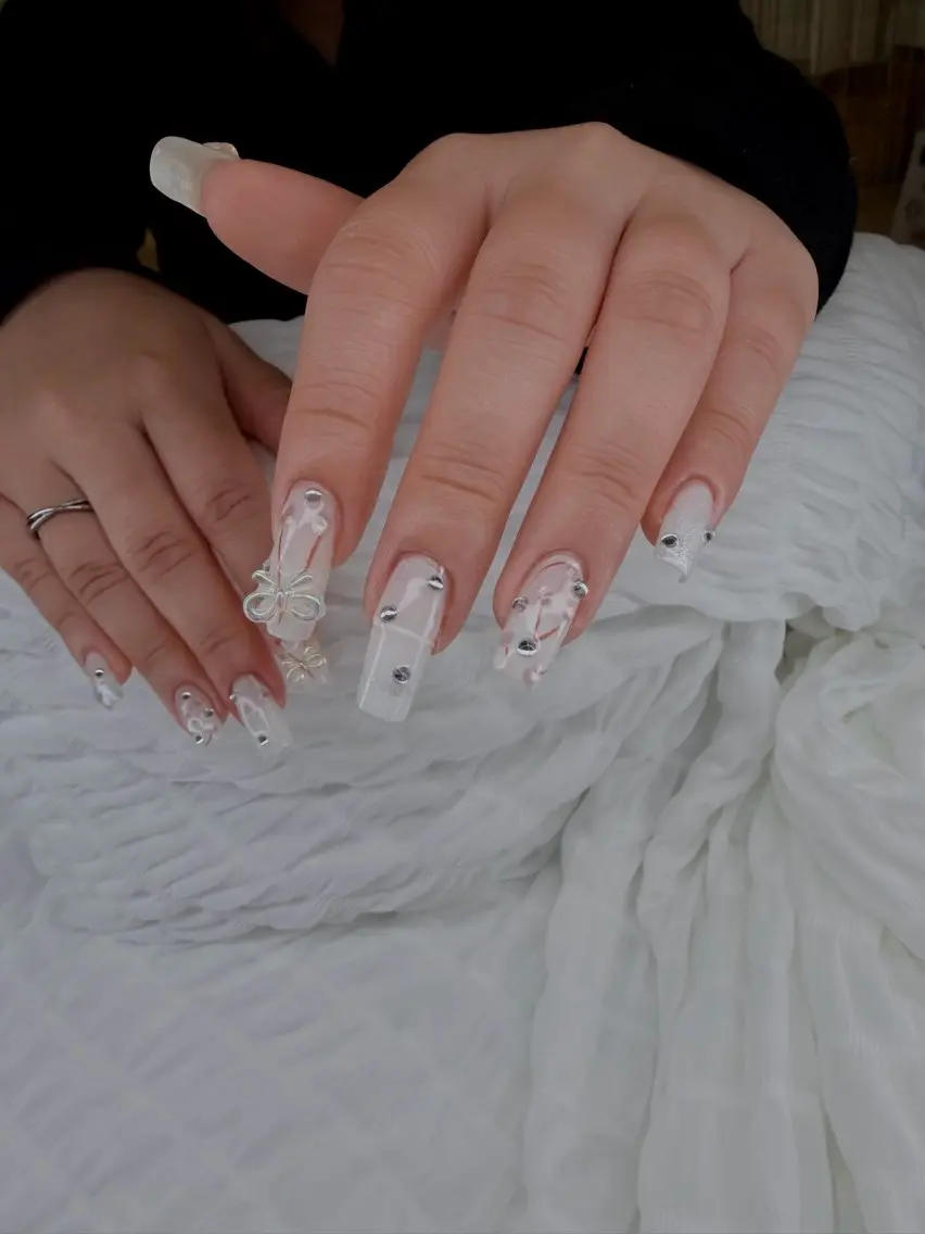 ネイル VALI🌻 NAILSのネイルデザイン