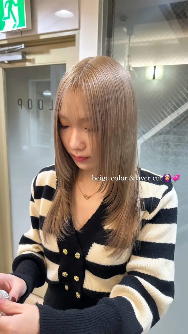 セミロング カラー ベージュカラー レイヤーカット ヘアカラー トリートメント ♡韓国ヘア♡遠藤 美夢のヘアスタイル