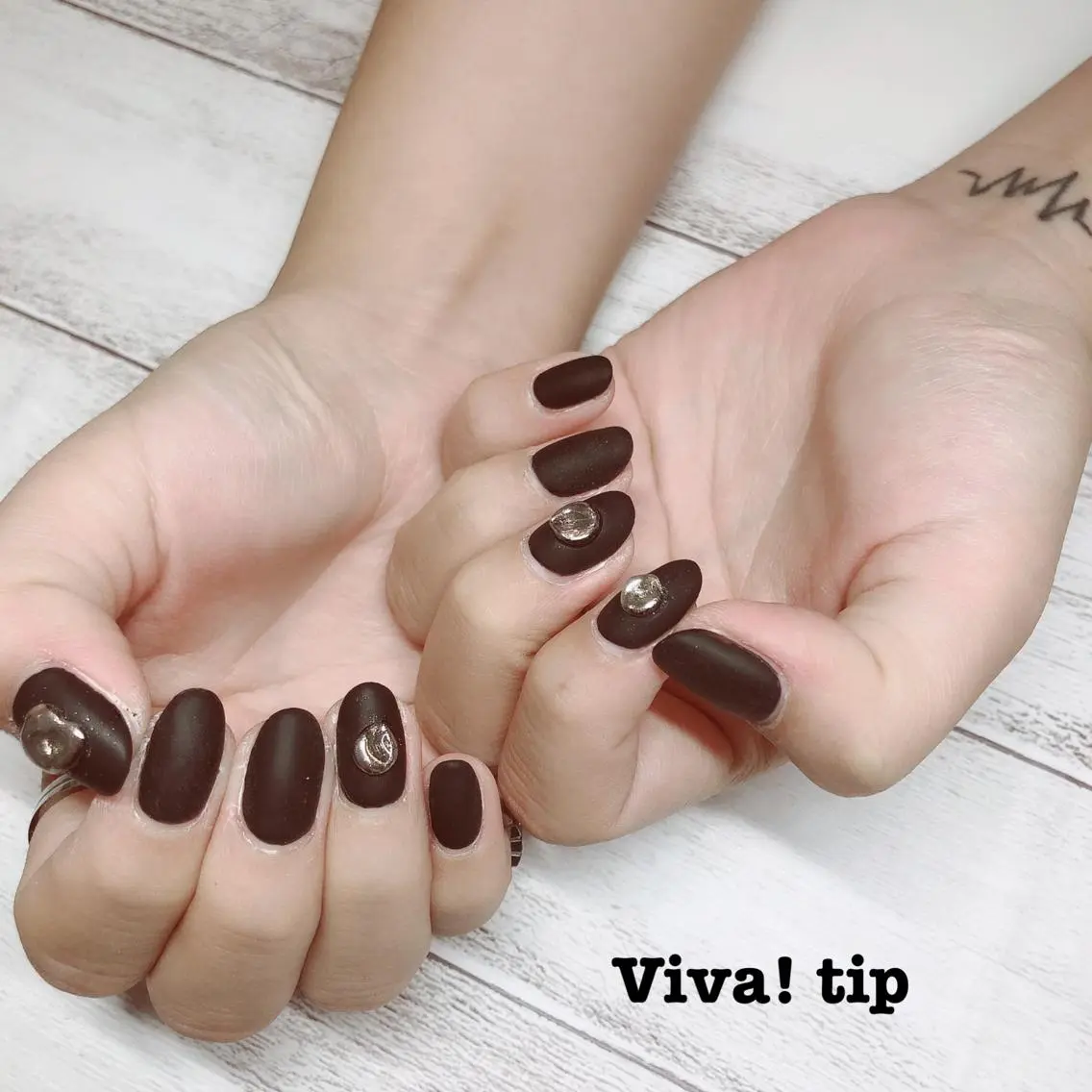 ネイル アートネイル マットネイル ミラーネイル ニュアンスネイル 冬ネイル Viva!tip ビバティップネイルのネイルデザイン