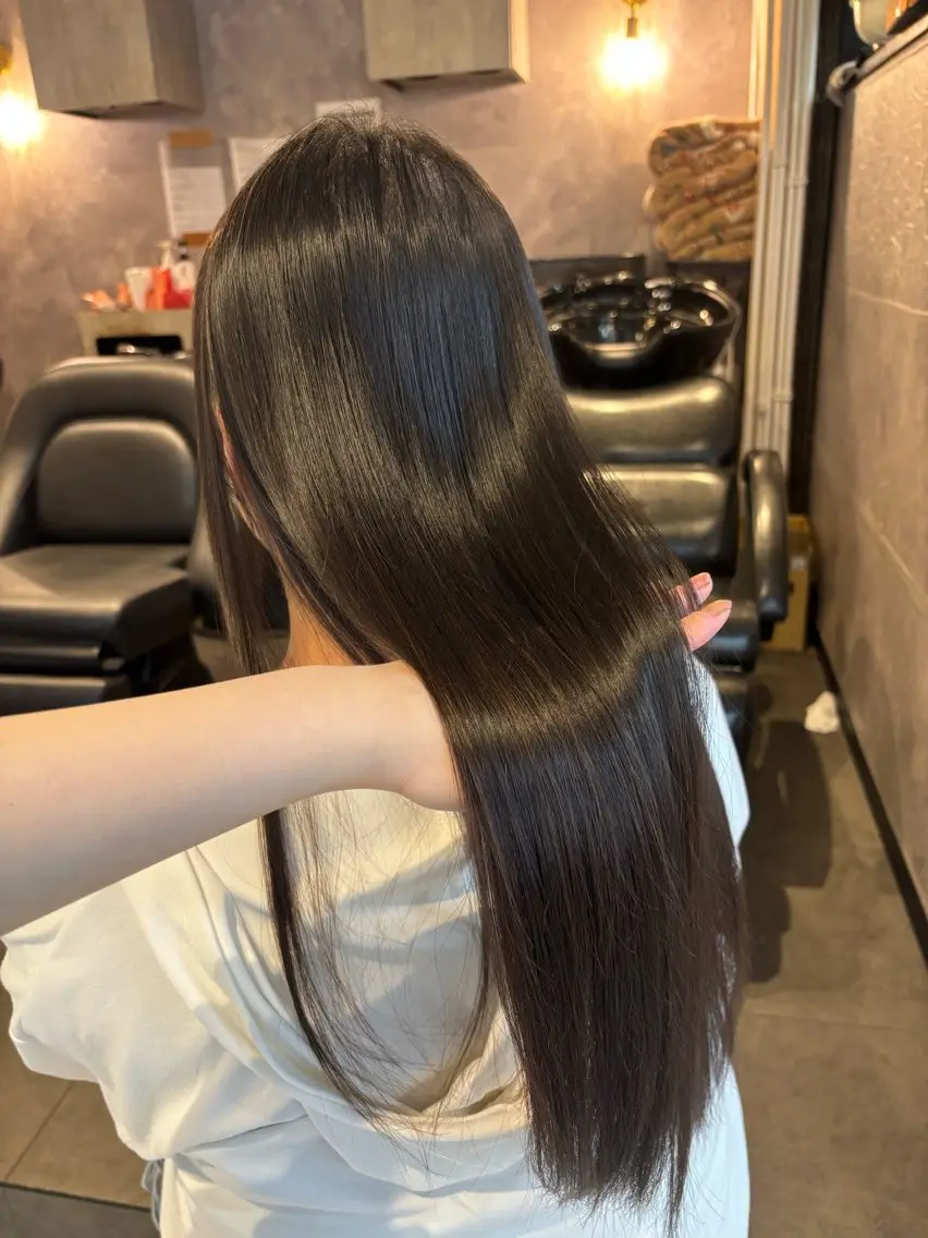 ロング 縮毛矯正 縮毛矯正 トリートメント 💜eluあやね💜 🫧カラー・縮毛矯正のヘアスタイル